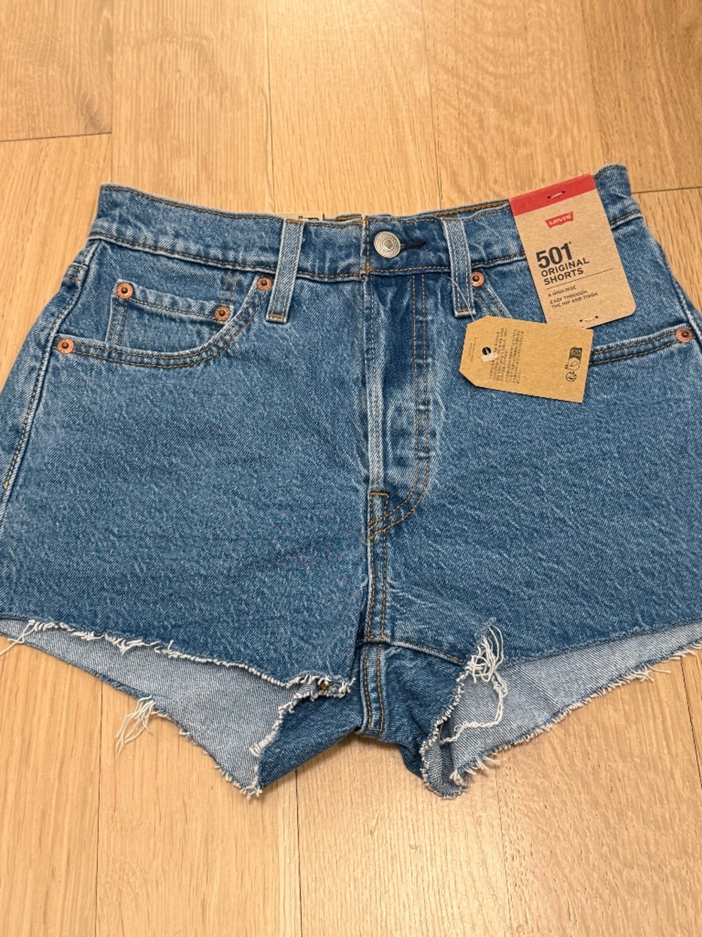 Levi's 501 original shorts size 25 new with tags
